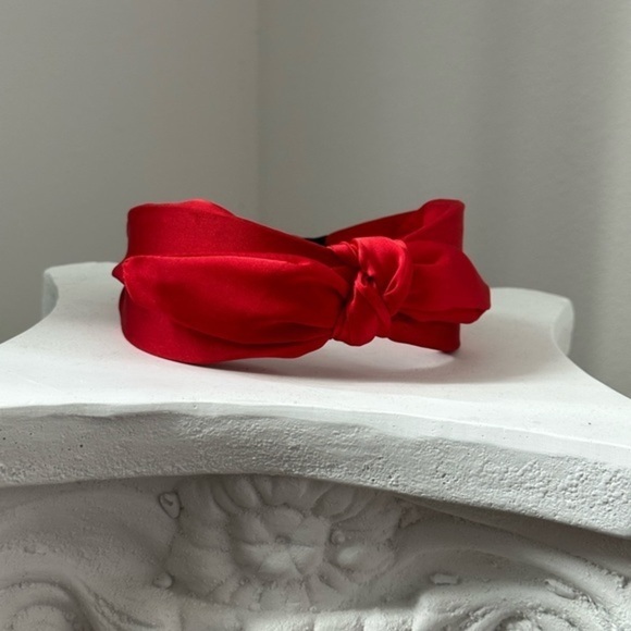 Red Knotted Hair Band Accessory - Picture 6 of 6